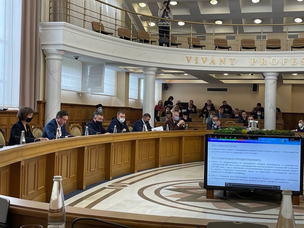 Евгений Хромов выступил на заседании наблюдательного совета НОЦ мирового уровня «Инновационные решения в АПК»