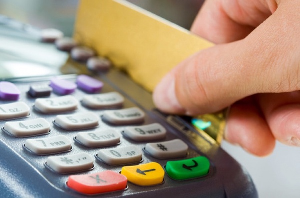 Белгородцы оплатили картами почти 100 млн покупок