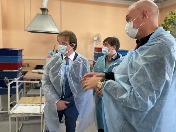 Врио заместителя Губернатора Белгородской области – начальника департамента экономического развития Белгородской области посетил АО «ОЭЗ «ВладМиВа»