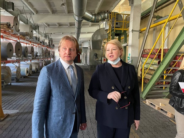 Врио заместителя Губернатора Белгородской области — начальника департамента экономического развития Белгородской области Дмитрий Гладский посетил ОАО «Белгородский абразивный завод»